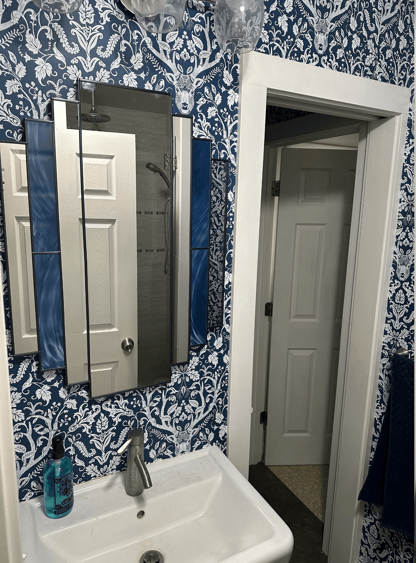 Art Deco Blue Mirror in Bathroom